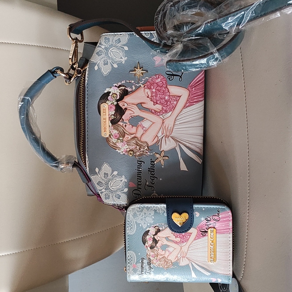 Purse and wallet